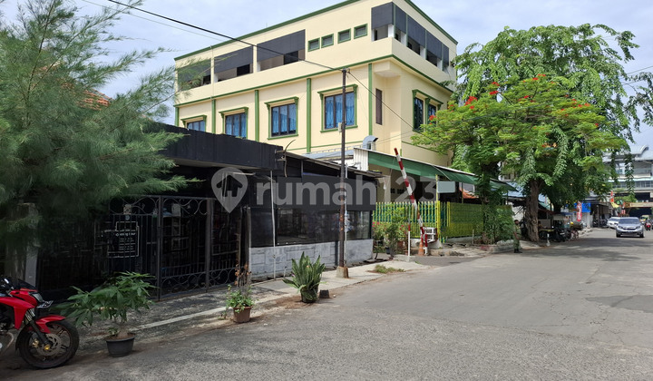 House in Kelapa Gading Strategic Location Negotiable Price