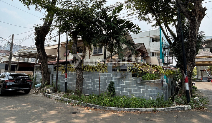 Dijual Rumah Hook di Kelapa Puan, Kelapa Gading 