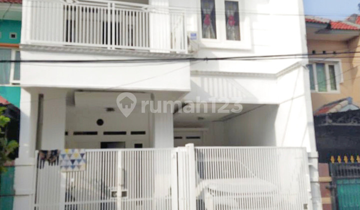 Dijual Cepat Rumah 3 Lantai Siap Huni - Harapan Indah - Bekasi Dijual Cepat Rumah 3 Lantai Siap Huni - Harapan Indah - Bekasi