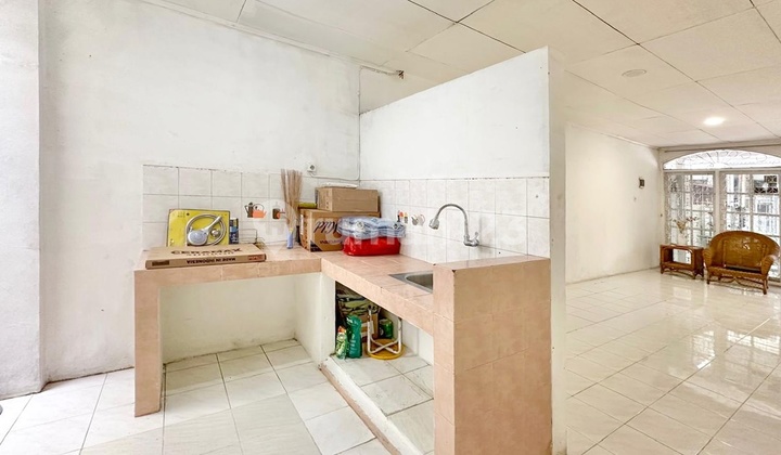 For Sale 1.5-Story House in Kelapa Gading 2