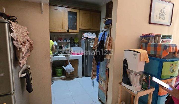 Rumah Kebon Jeruk SHM Semi Furnished 2