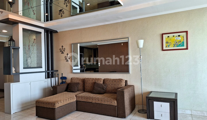 For Sale French Walk Apartment MOI Good Neat Interior