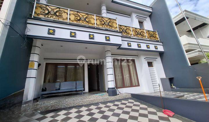 Rumah 2 Lantai di Kelapa Gading SHM Lokasi Dekat Mall 1