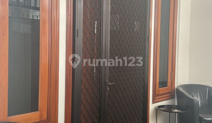 RUMAH 4 LANTAI DI PADEMANGAN, JAKARTA UTARA 2