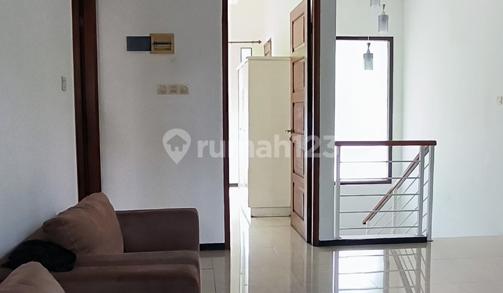 Dijual Rumah Di  Pesanggrahan, Jakarta Selatan - Harga Nego! 2