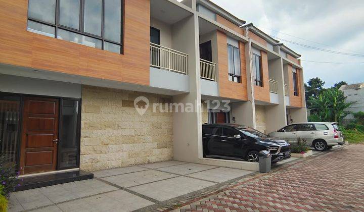 Townhouse 2 Lantai Cipedak Jagakarsa Harga 1.4M+ 1