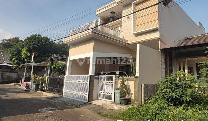 Rumah 2 Lantai + Rooftop Semi Furnished Gdc Sektor Anggrek 2