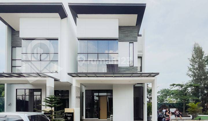 Rumah Mewah 2 Lantai Terintegrasi Kawasan Bisnis Dan Komersil 1