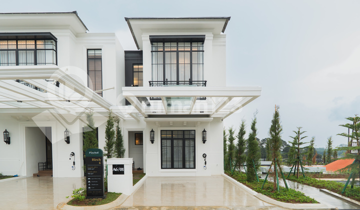 Luxury 2-Story Residence Designed by Thomas Elliot, Strategically Located 0Km from Jagorawi Toll Gate