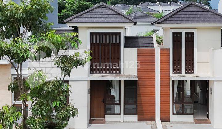 Rumah Baru Modern Minimalis Ada Inner Courtyard Di Sentul 1