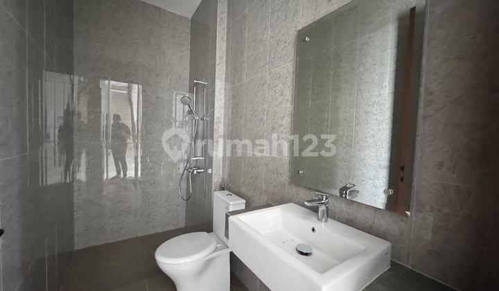 Dijual Rumah 2 Lantai Siap Huni Bebas Banjir di Summarecon Bogor View Pegunungan! 2