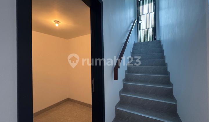 Dijual Cepat Rumah 3 Lantai di Summarecon Bogor Tipe Green Siap Huni Langsung! 2