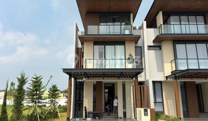 New Luxury 3-Story House for Sale in the Heart of Gading Serpong New Luxury 3-Story House for Sale in the Heart of Gading Serpong