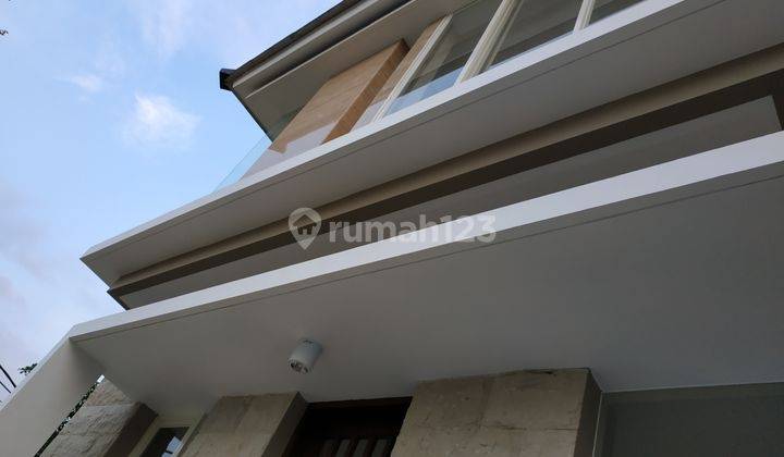 Rumah 2 Lantai Lokasi Dekat Area Perkantoran Cirebon 7