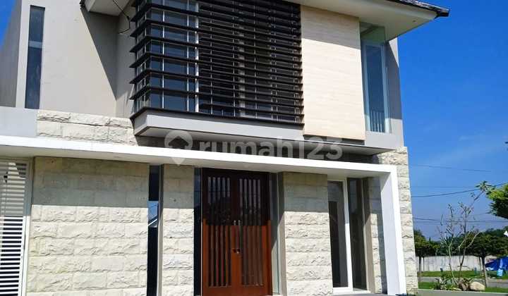 Rumah Mewah 2 Lantai Lokasi Dekat Area Perkantoran Cirebon 3