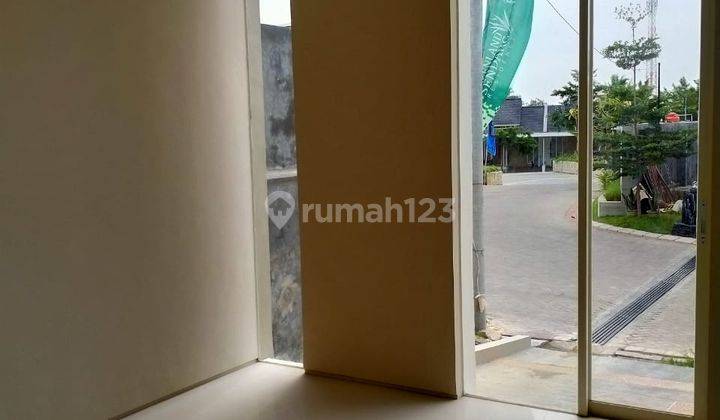 Lokasi Strategis Dekat Area Perkantoran Dan Pusat Pendidikan 5