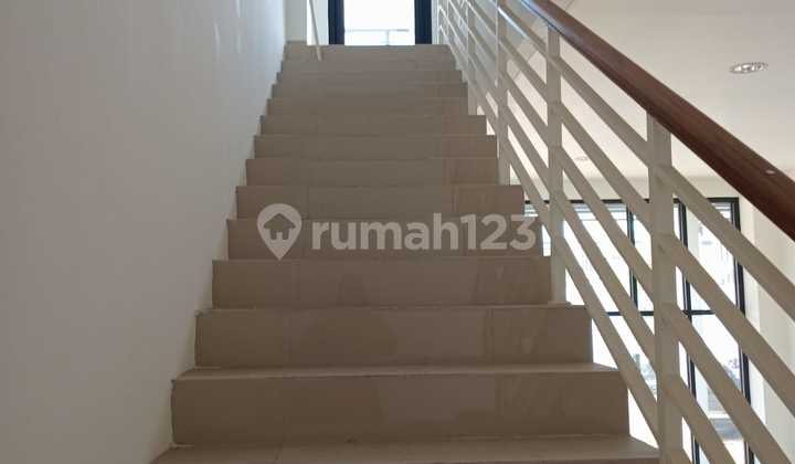 For Rent New Shop House 3 Floors in Jakarta Garden City, Cakung, East Jakarta 2