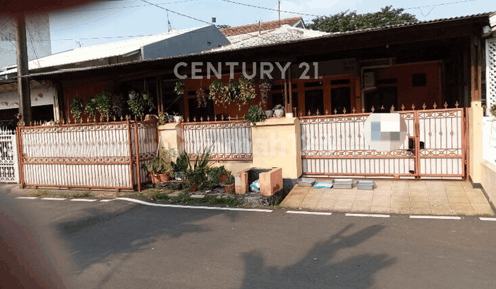 House with Toll Access near Jor Cakung Toll Road in Pulogebang Permai, Cakung 2