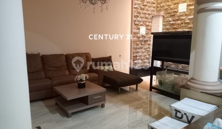 Rumah 3 Lantai Sudah Renovasi Rapi Sunter Kirana Jakarta Utara