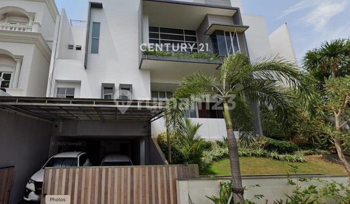Luxury Living 3 Lantai Pantai Mutiara Penjaringan Jakarta Utara