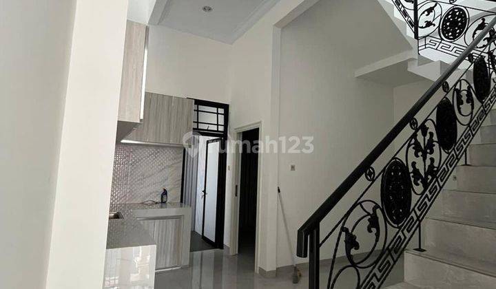 Dijual Rumah Baru di Bulevar Hijau Harapan Indah Kota Bekasi 2