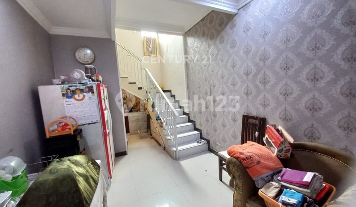 Hunian Rumah Nyaman 3 Lantai Di Duren Sawit Jakarta Timur  2