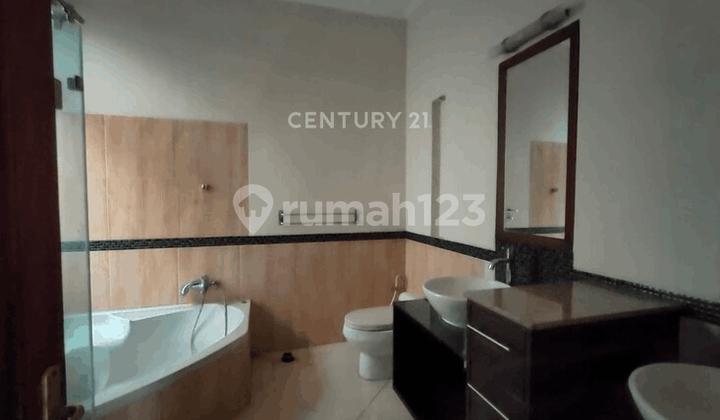 Townhouse Jervois Park With Private Pool di Tb Simatupang Jaksel 2