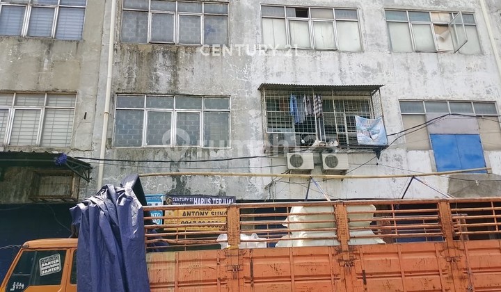 Ruko 3 Lantai Free Lift Barang Di Pergudangan Waringin Kapuk 