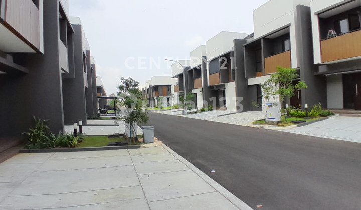 Dijual & Disewakan Rumah di Summarecon Crown Gading Bekasi 2