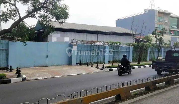 Disewakan Gudang Strategis di Jl Besar Area Kebon Jeruk, Jakarta Barat 1