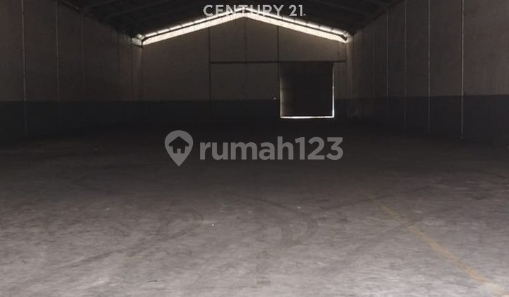 Spacious Warehouse with a Strategic Location in Narogong, Bantargebang, Bekasi