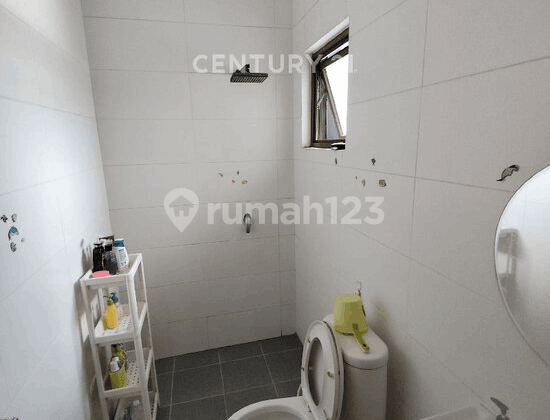 Modern Minimalist House in Cassia Cluster, JGC East Jakarta 2