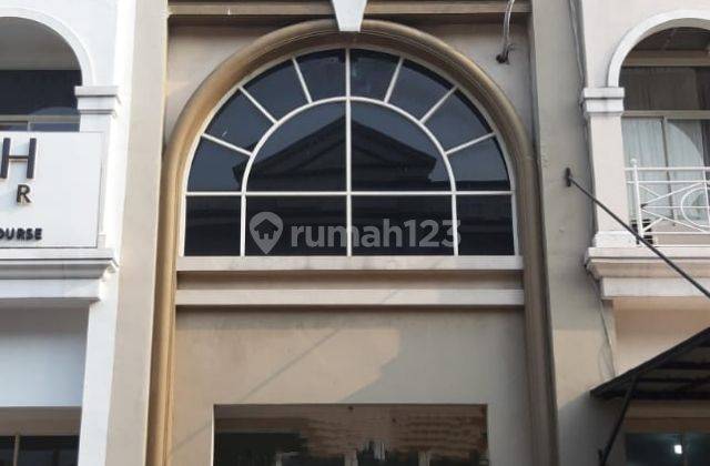 Dijual Rumah 3 Lantai Lokasi di Grand Galaxy Bekasi 1