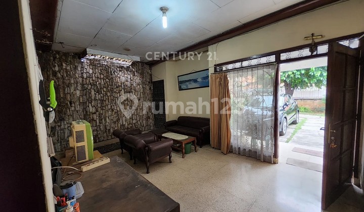 Hot Deal House for Sale in Strategic Business Area Jl H Sidik Kuningan 2