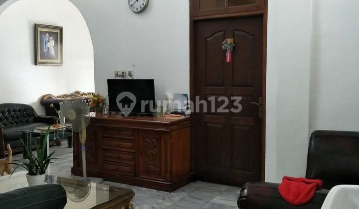 Wide 200m House, Neat, Ready to Live In, Cheap in Cempaka Putih - Central Jakarta