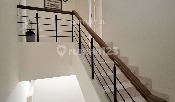 Rumah Dengan Semi Furnished Dan Bagus Di Royal Residence Cakung 2