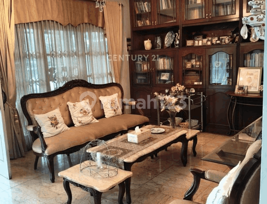 Rumah Luas Ada Taman Kecil Di Pondok Kelapa Duren Sawit