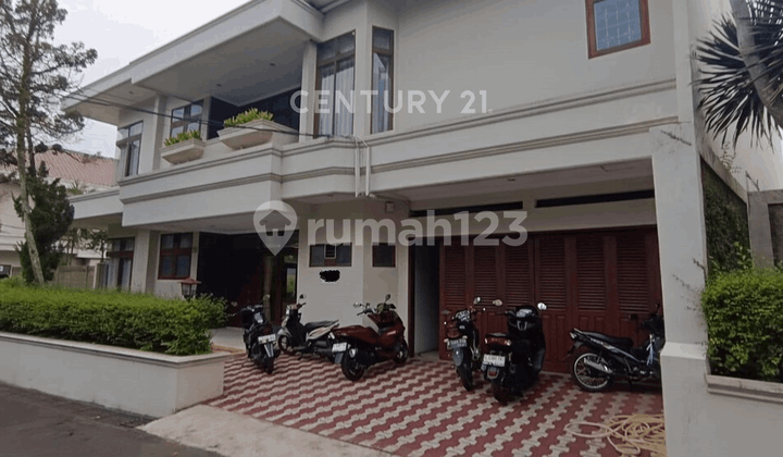 Rumah Mewah Lokasi Premium Hadap Timur Area Tb Simatupang Jaksel