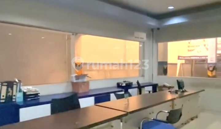 Strategic Showroom Building & Body Repair Oven Workshop in Depok City, West Java Strategic Showroom Building & Body Repair Oven Workshop in Depok City, West Java