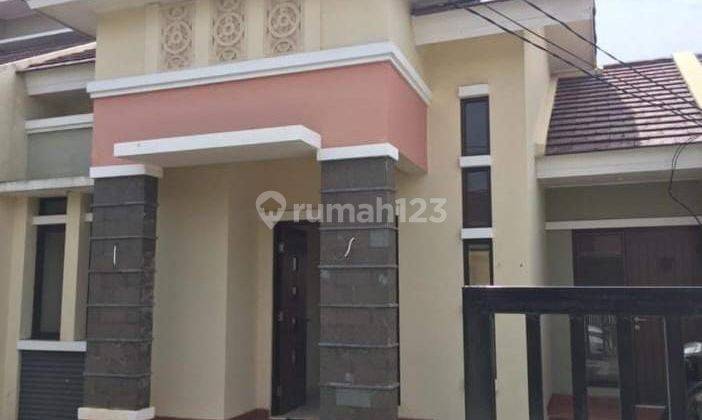 Dijual Rumah Bagus di Cluster Aralia Harapan Indah 2 Bekasi 1