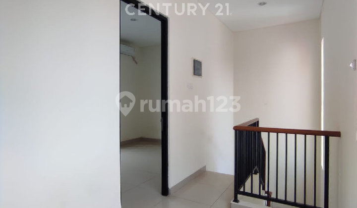 Ready-to-Occupy House Already Neat in Lavesh Harapan Indah 2 Cluster 2