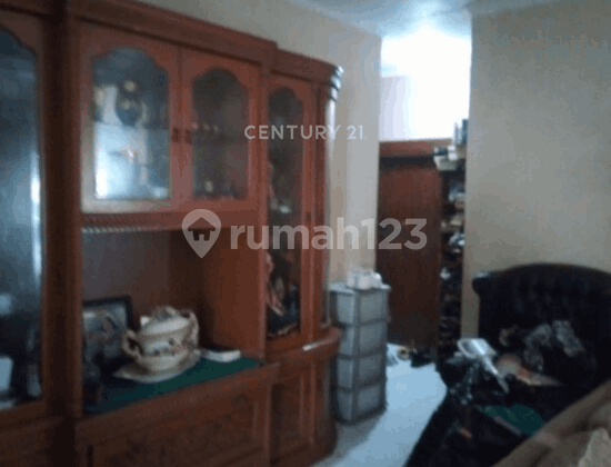 Rumah Hook Dalam Komplek Loka Indah Warung Buncit Jakarta Selatan