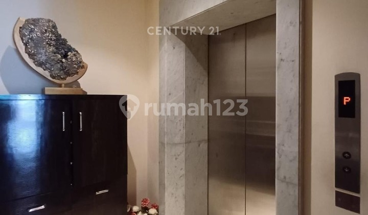 Pakubuwono Residences Apartment 31 BR Area 270M 2