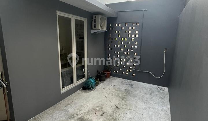 Free Fall For Sale Lavesh Plus Furnish Cluster House in Harapan Indah Bekasi 2