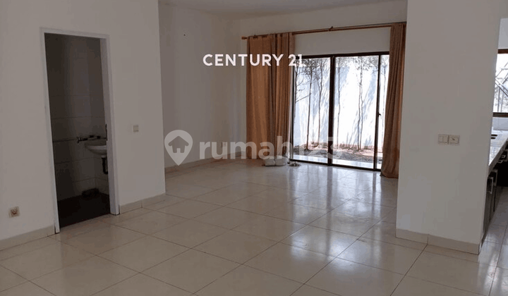 Rumah 2 Lantai Bagus di Dalam Cluster Jgc Cakung Jakarta Timur