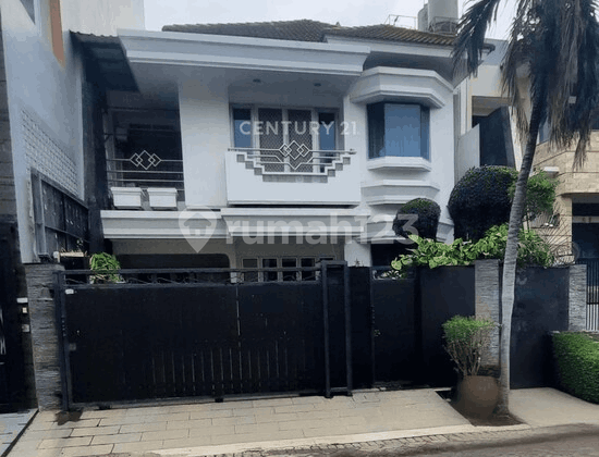 Comfortable Luxury Dream Home for Millennials in Camar Permai PIK