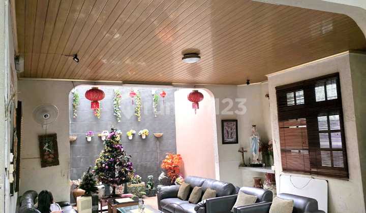 For Quick Sale: A Serene and Comfortable Home in Cempaka Putih Barat, Central Jakarta For Quick Sale: A Serene and Comfortable Home in Cempaka Putih Barat, Central Jakarta