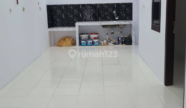 Dijual Rumah 2 Lantai Bagus di Harapan Indah Kota Bekasi 2