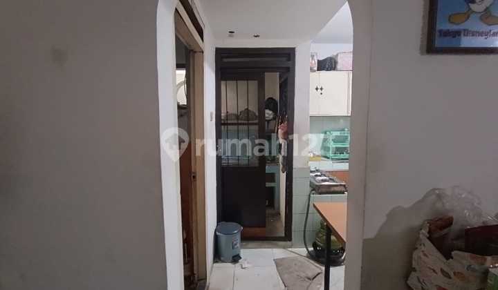 Rumah Luas Besar di Taman  Kota Dekat Mal Puri Indah Akses Halte Busway & Kereta  2