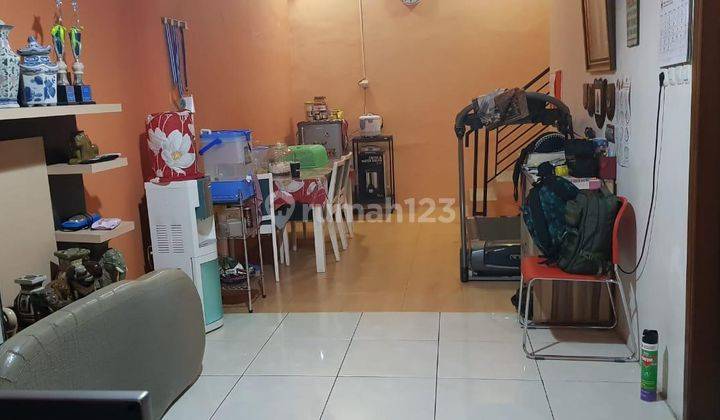 Dijual Rumah 2 lantai Bagus di Duta Bumi Kota Bekasi  2